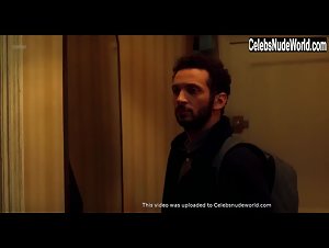 Camille Razat in Ami-ami (2018) 4