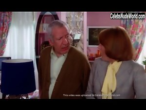 Catherine Alric in Tendre poulet (1977) 12