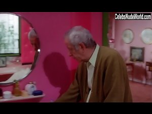 Catherine Alric in Tendre poulet (1977) 2