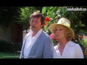 Catherine Leprince in Le cavaleur (1979) 10