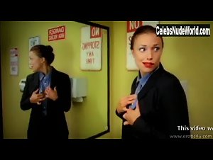 Cecilia Bergqvist in Pretty Cool (2001) 14