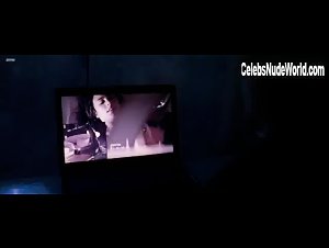Charlie Dagelet in Loft (2010) 6
