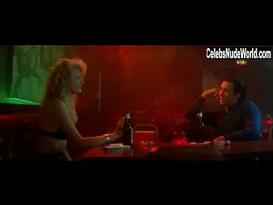 Charlie Spradling in Wild at Heart (1990) 17