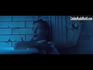 Charlotte Vega in Lodgers (2017) 6
