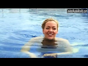 Cherry Healey in Cherry's Body Dilemmas (2011) 16