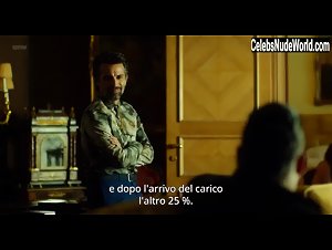 Catherine Del Carmen Barreto Martinez in Gomorra (series) (2014) 5