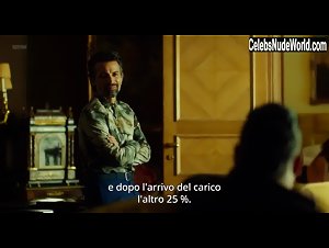 Catherine Del Carmen Barreto Martinez in Gomorra (series) (2014) 6