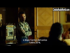 Catherine Del Carmen Barreto Martinez in Gomorra (series) (2014) 7