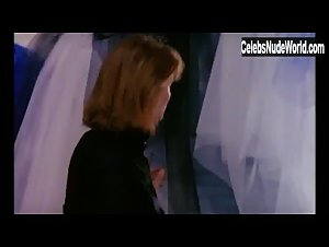 Aline Mess in Emmanuelle 4 (1984) 1