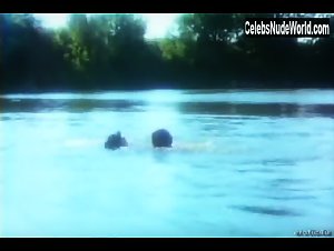 Silke Rein in Tendres cousines (1980) 17