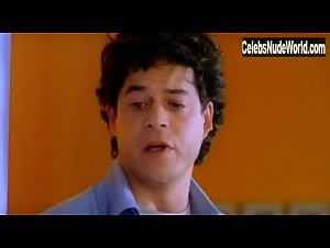 Leticia Bredice Bathtub , Lesbian in Almejas y mejillones (2000) 18