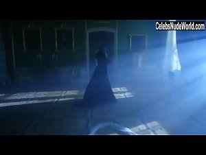 Tuppence Middleton in War and Peace (series) (2016) 1