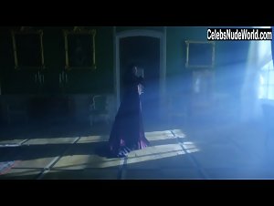 Tuppence Middleton in War and Peace (series) (2016) 2
