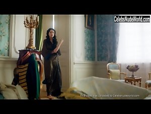 Tuppence Middleton Flasing , boobs in War and Peace (series) (2016) 15