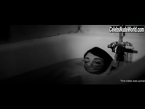 Sheila Vand in A Girl Walks Home Alone at Night (2014) 17