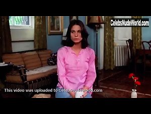 Beverly d'Angelo in Sentinel (1977) 6