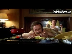 Susan Clark in Night Moves (1975) 11