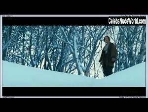 Ashina Sei nude , water scene in Silk (2007) 11