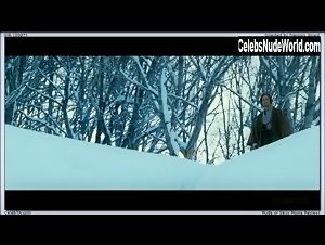 Ashina Sei nude , water scene in Silk (2007) 4