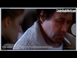 Grace Una hot scene in Guinevere (1999) 20