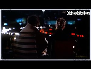Grace Una hot scene in Guinevere (1999) 7