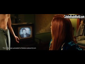 Rumer Willis in Hello Again (2017) 4