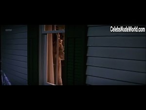 Rhoda Griffis hot scene in Cobb (1994) 1