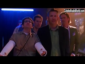 Arianna Coltellacci in Bachelor Party 2: The Last Temptation (2008) 2