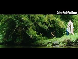 Rachel Hurd-Wood in Hideaways (2011) 14