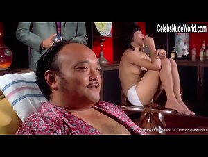 Alona Alegre in Black Mama, White Mama (1973) 11