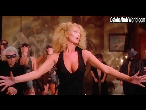 Marsha A. Hunt in Howling II: Stirba - Werewolf Bitch (1985)