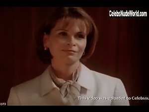 Leslie Harter Zemeckis Brunette , boobs in Restless Souls (1998) 15