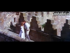 Marina Saura in Flesh and Blood (1985) 13