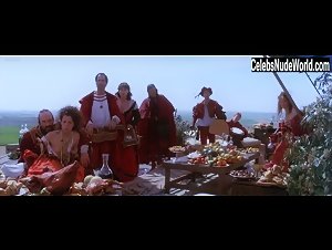 Marina Saura in Flesh and Blood (1985) 18