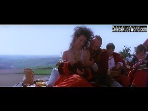 Marina Saura in Flesh and Blood (1985) 4