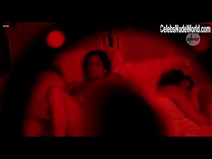 Marina Hands in Le scaphandre et le papillon (2007) 17