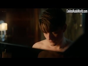 Maeve Dermody in SS-GB (series) (2017) 10