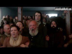 Lotte Verbeek in Outlander (series) (2014) 13