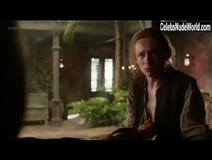 Lotte Verbeek Gore , boobs in Outlander (series) (2014) 18