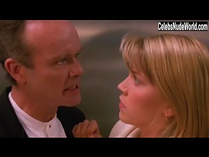 Loryn Locklin in Fortress (1992) 15