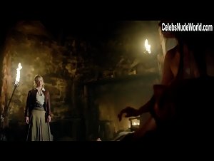Lise Slabber Costume , Kissing in Black Sails (series) (2014) 2