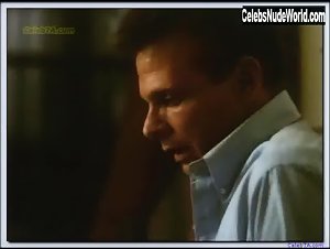 Lisa Pescia Couple , Brunette in Body Chemistry (1990) 16