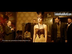 Elizaveta Boyarskaya in Kontributsiya (2016) 10