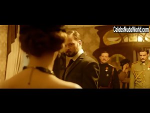 Elizaveta Boyarskaya in Kontributsiya (2016) 14