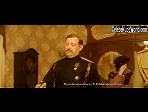 Elizaveta Boyarskaya in Kontributsiya (2016)
