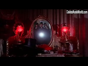 Linda Thorson in Valentino (1977) 6