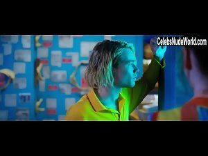 Lily Sullivan in Mental (2012) 2