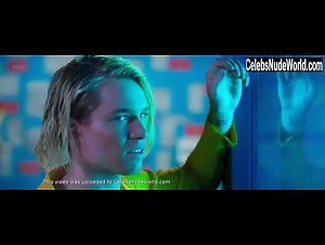 Lily Sullivan in Mental (2012) 3