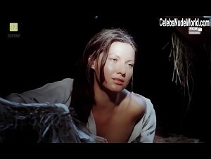 Liliana Komorowska in Austeria (1982) 14