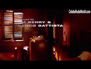 Liliana Komorowska in Assignment (1997) 1
